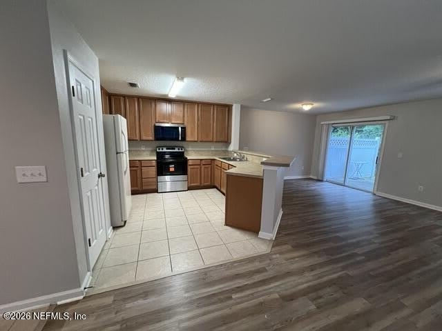 824 BLACK CHERRY Drive S – photo 5