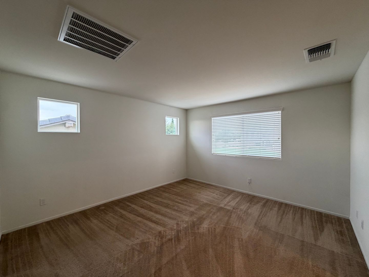Beautiful home in City of the Hills – photo 4