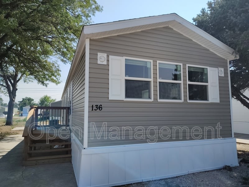 136 Erin Lane – photo 1