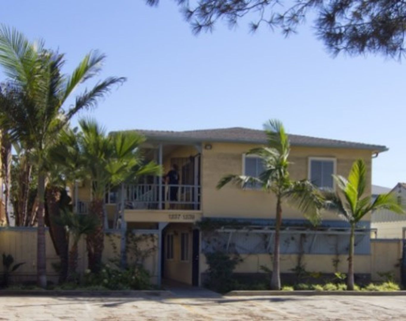 Studio in Pacific Beach Apartment Community – photo 3
