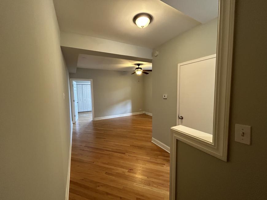 894 GREEN BAY RD. – photo 2