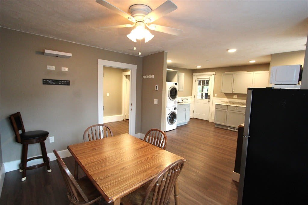 98 Plain St – photo 4