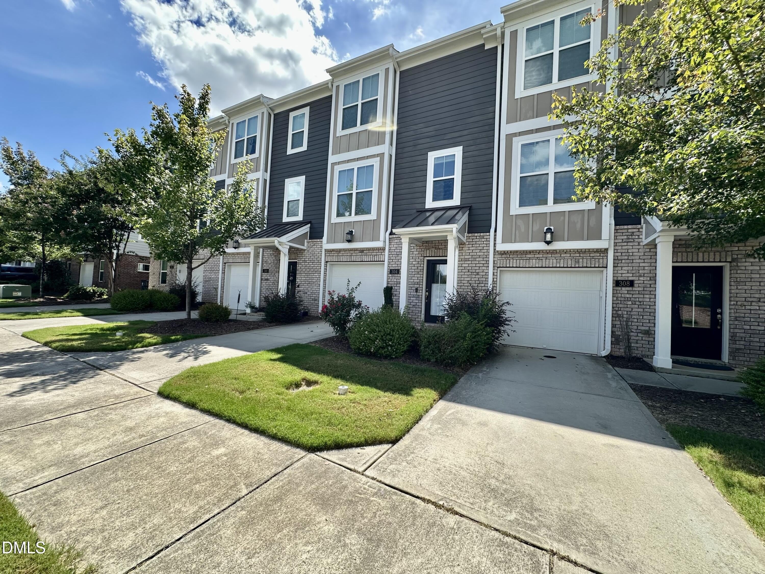 304 Skymont Drive – photo 2