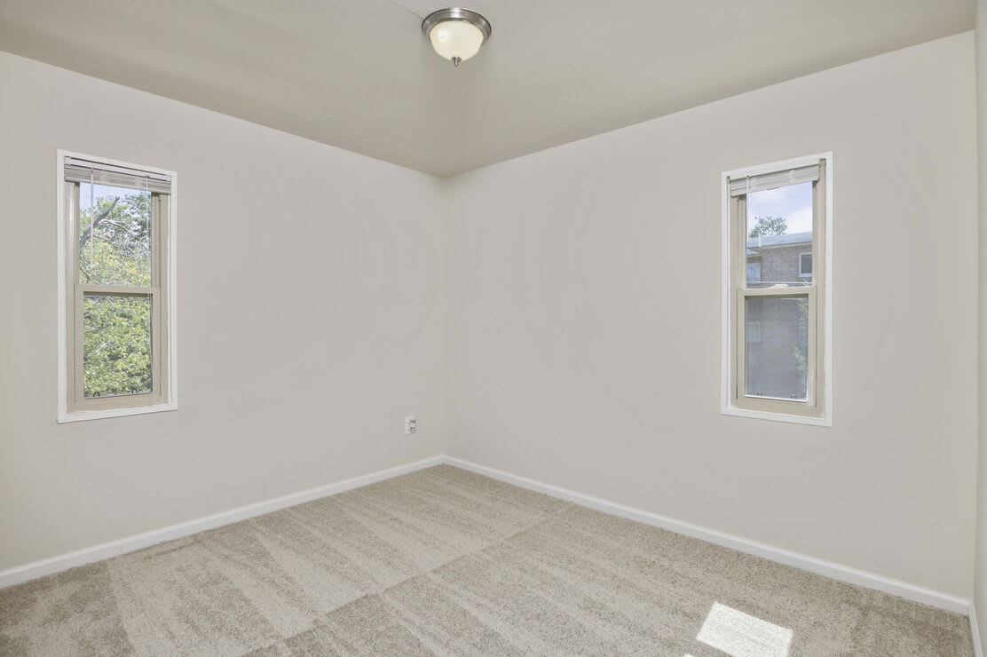 Laurel Manor – photo 4