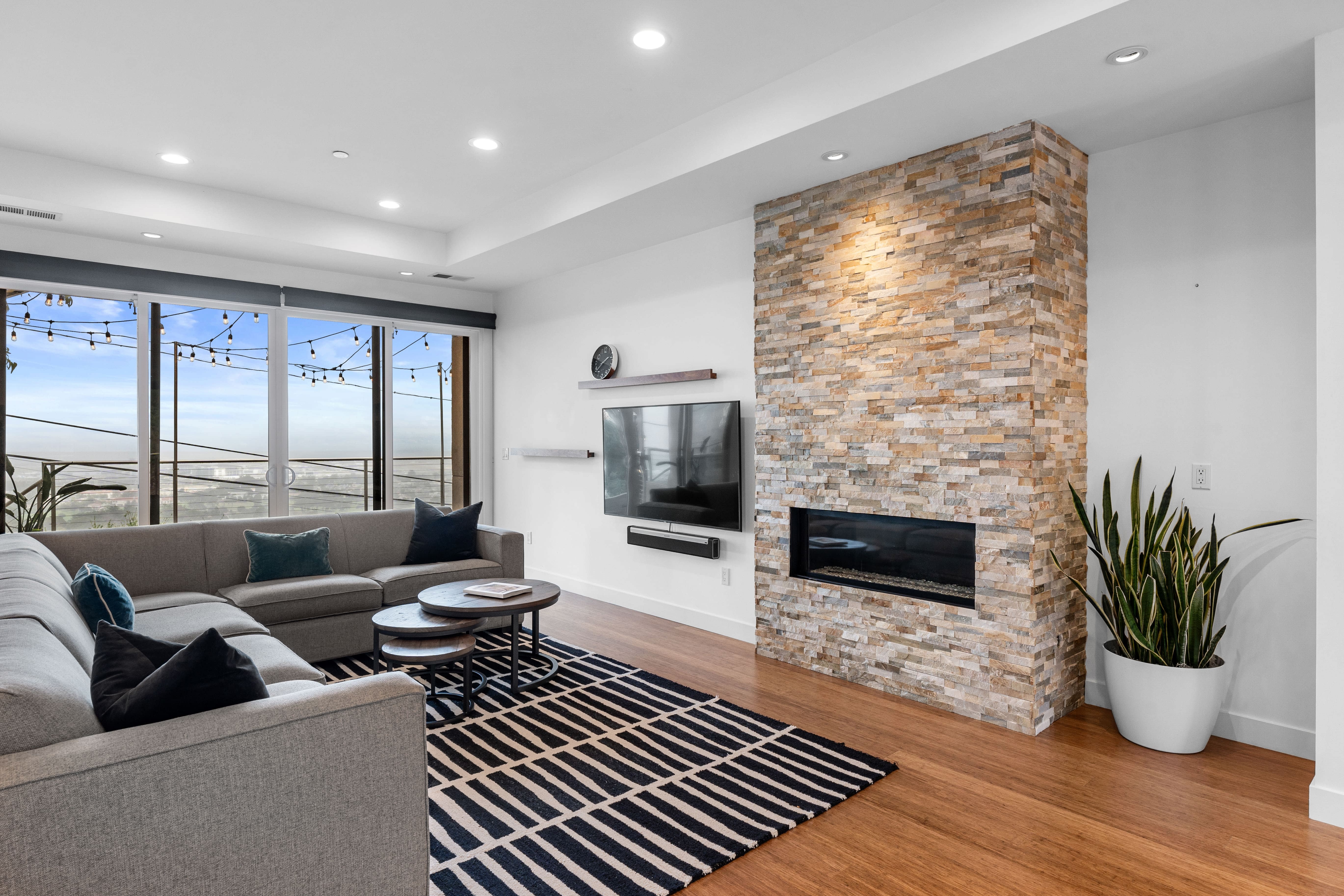 1002 Crestview Drive – photo 3