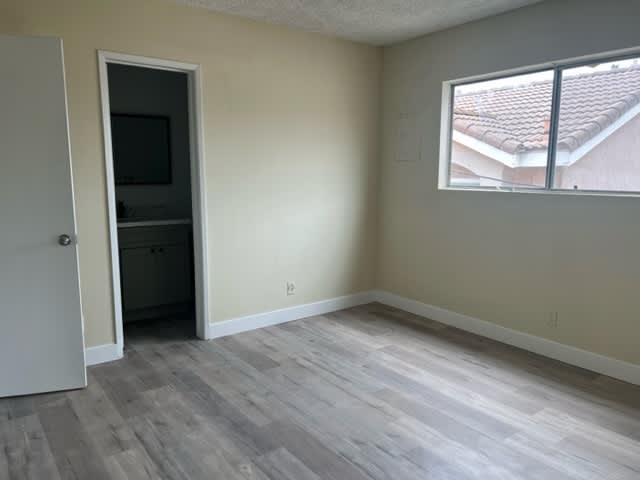 1821 Vine Street – photo 4