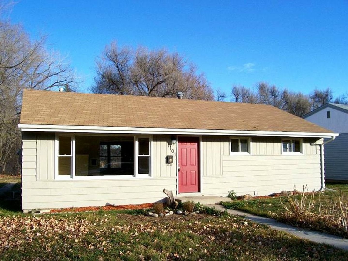 Lease Now & Get $300 off Your First Month – photo 1