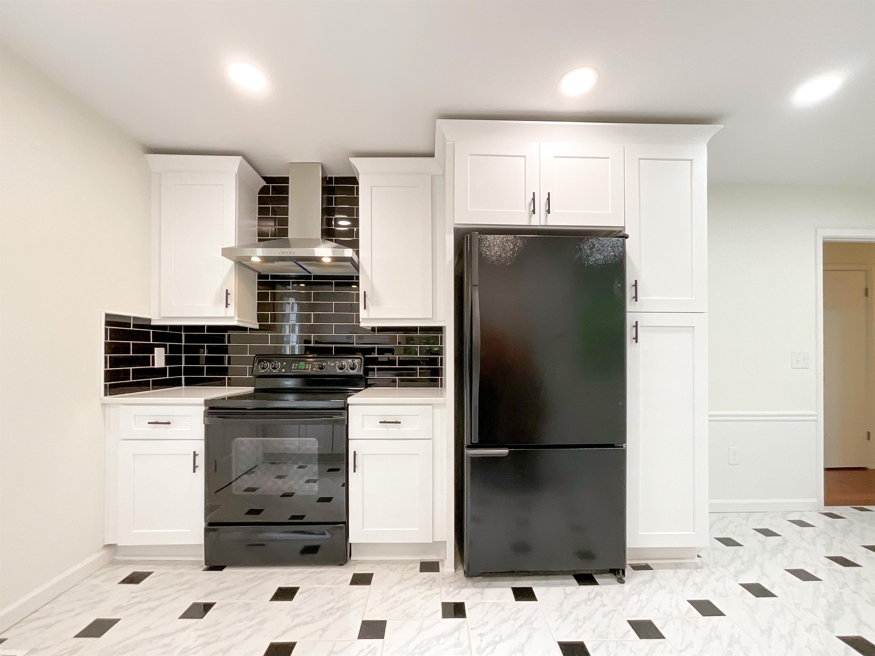 1506 Rama Road – photo 3