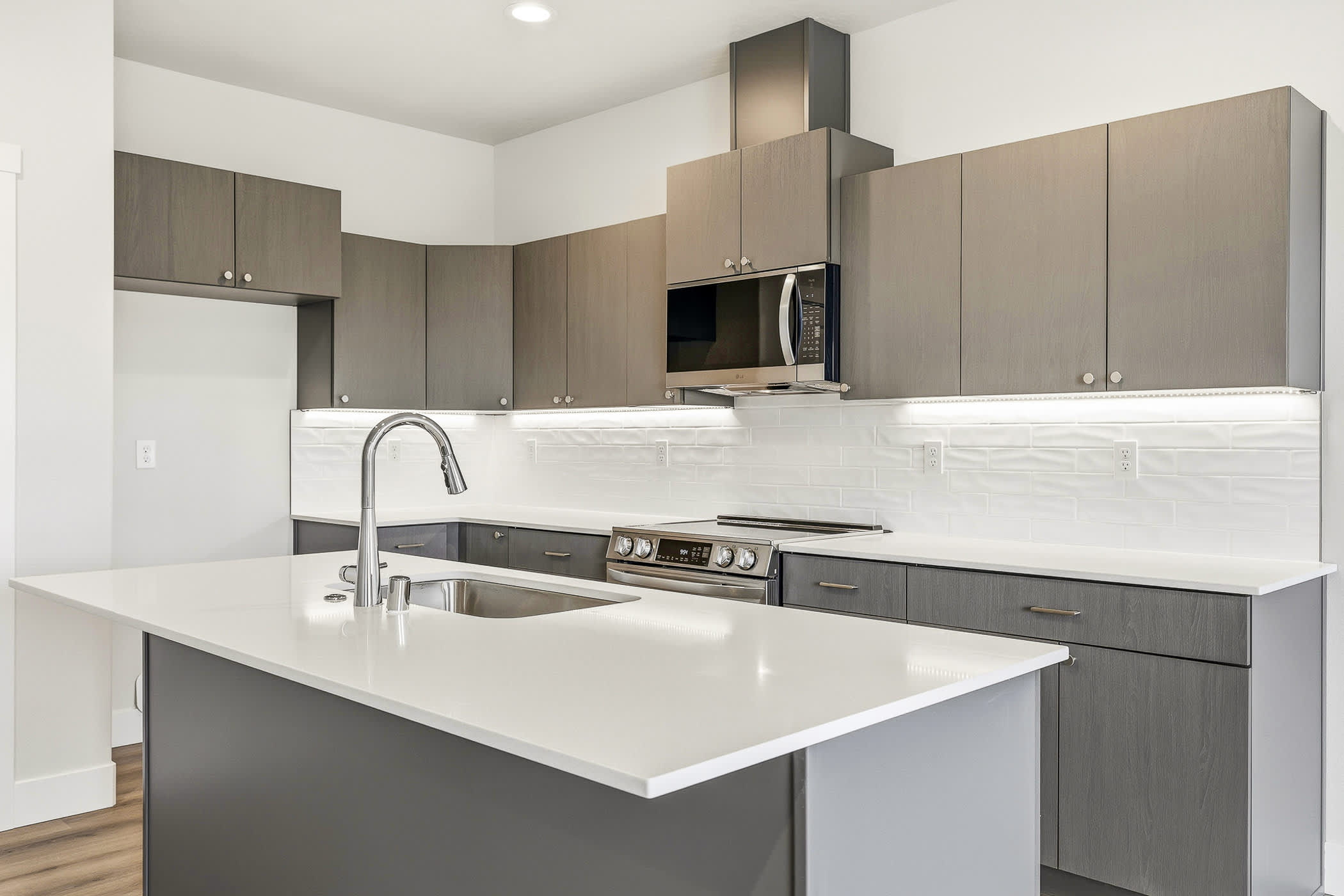 4609 Road 114 – photo 1