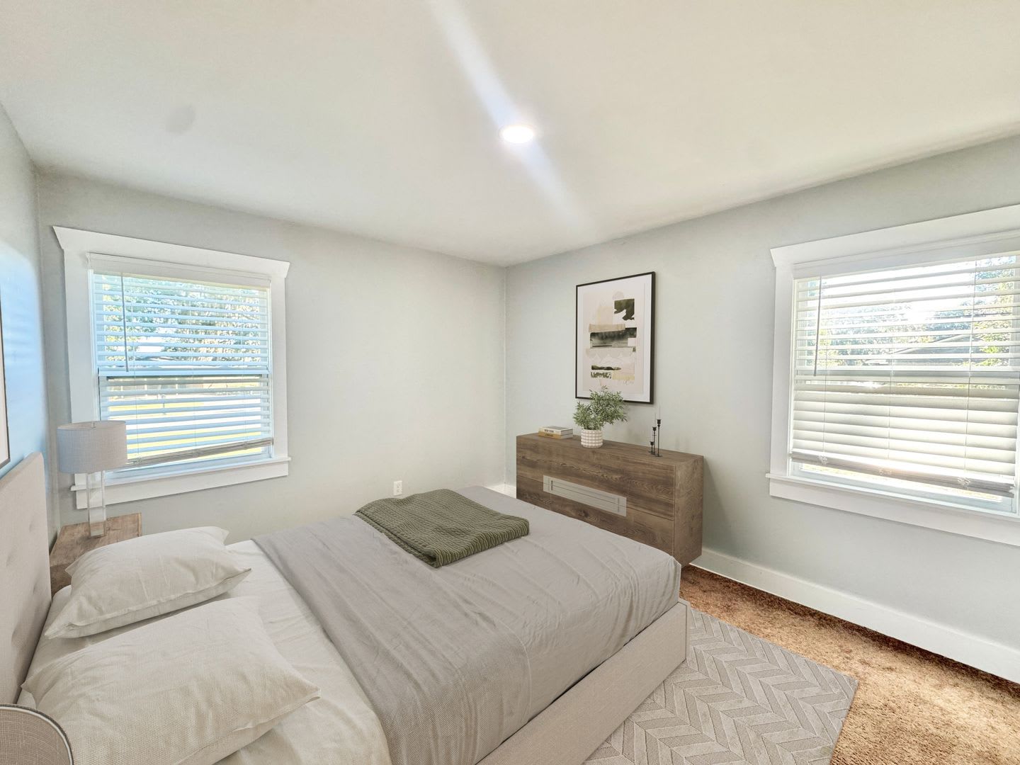 Beautiful white brick ranch styled home off White Bluff in Savannah, Ga! – photo 4