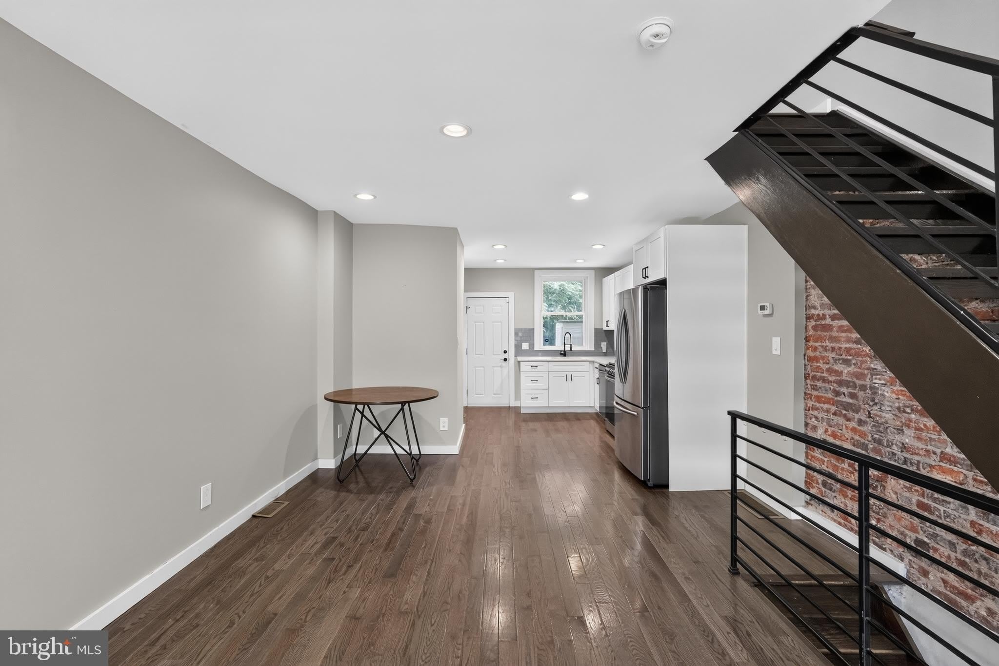 1911 S Lambert Street – photo 5