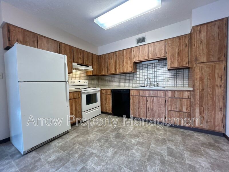 815 17th Street-206 – photo 4
