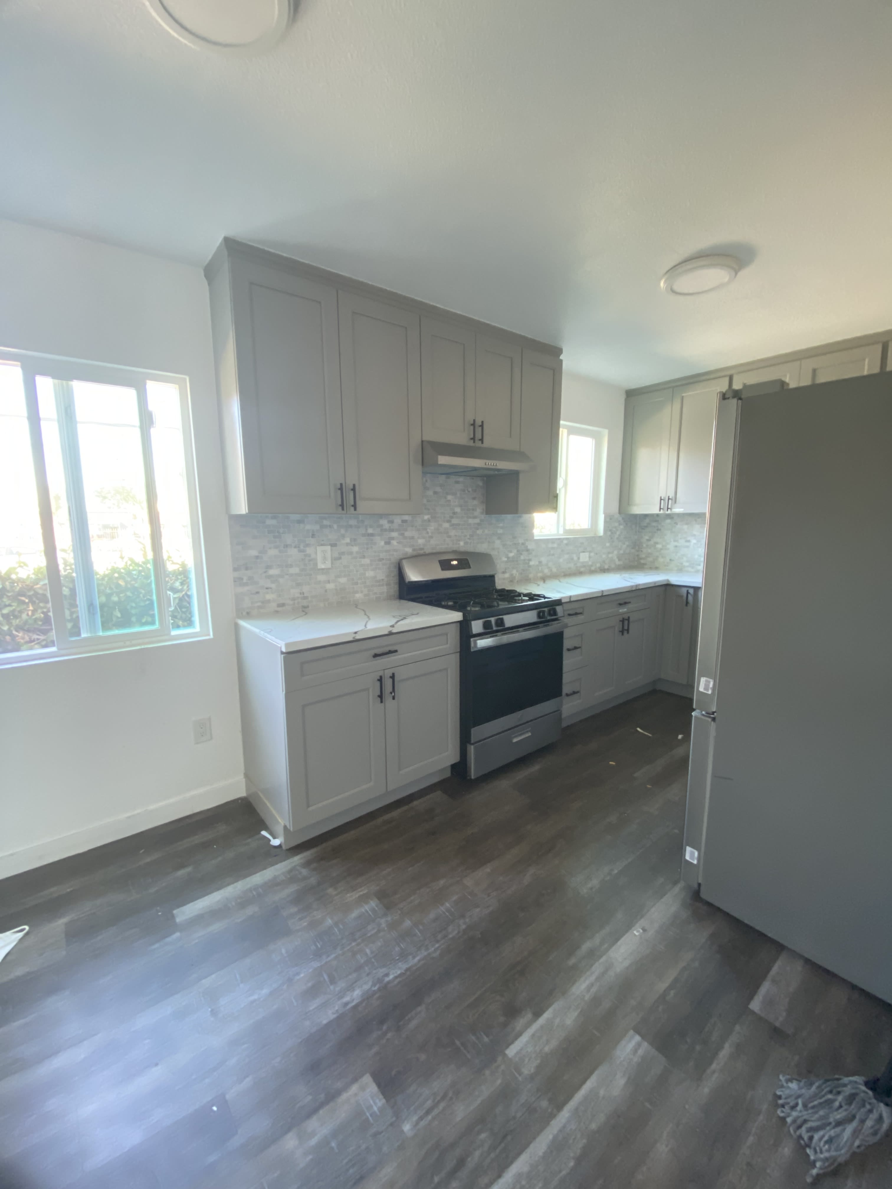 1672 W 36th St – photo 2