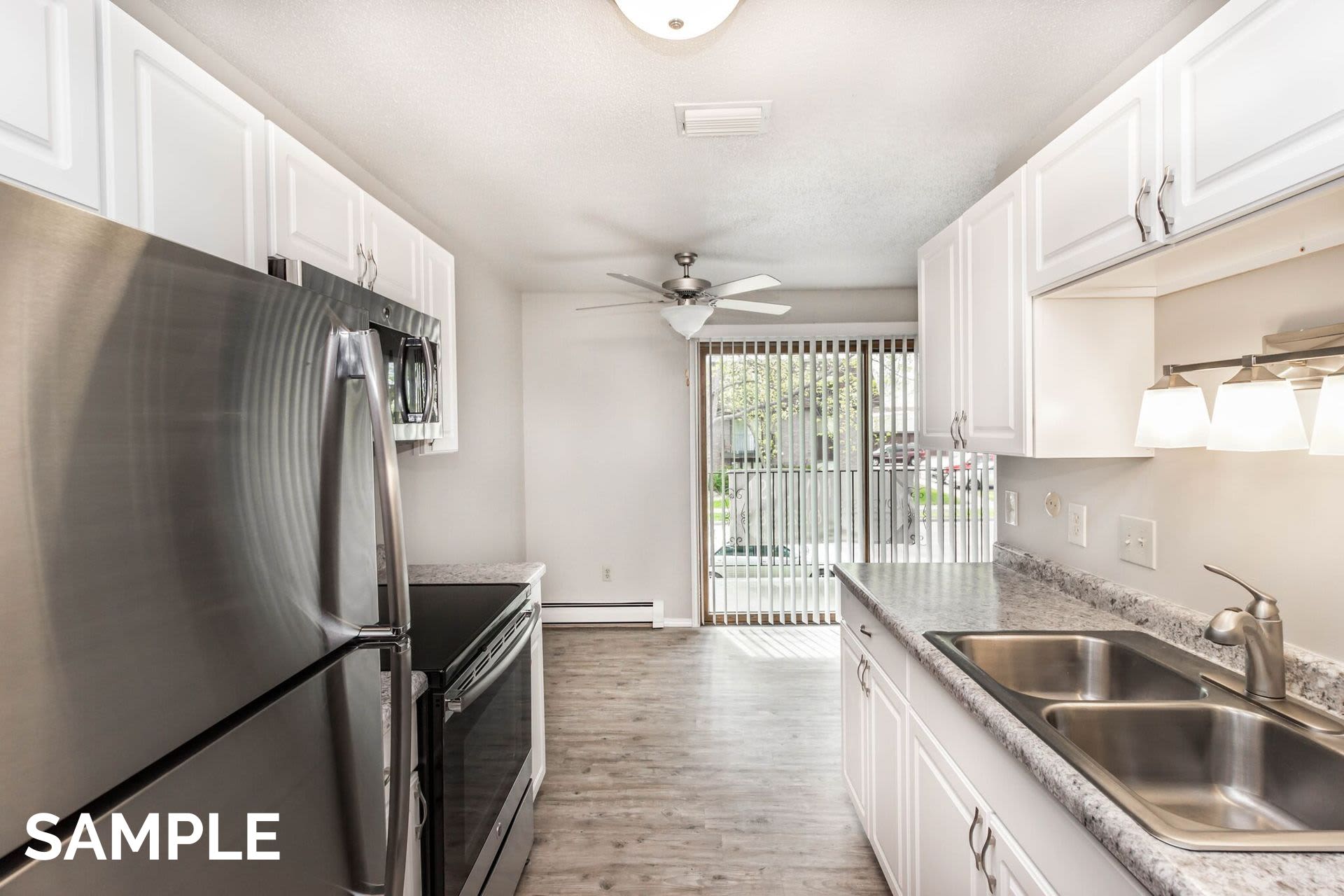 Willow Crossing Apartments – photo 1