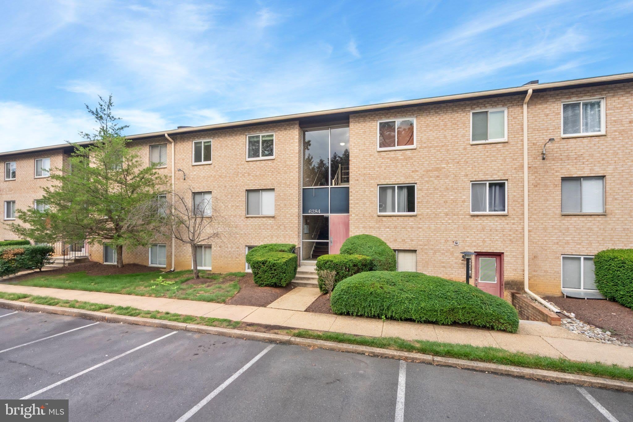 6284 ROSE HILL Drive – photo 1