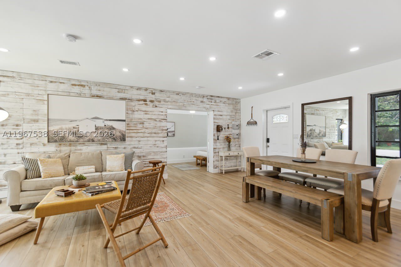 1512 NW 4th Ave – photo 5