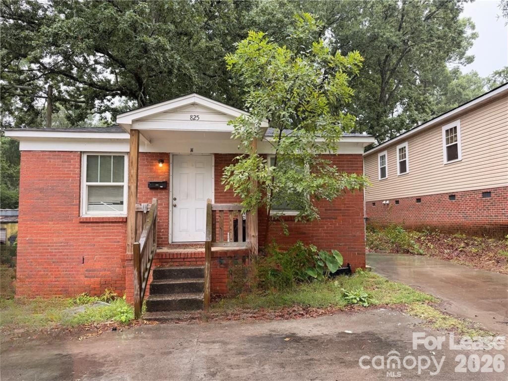 825 Rodey Avenue – photo 1