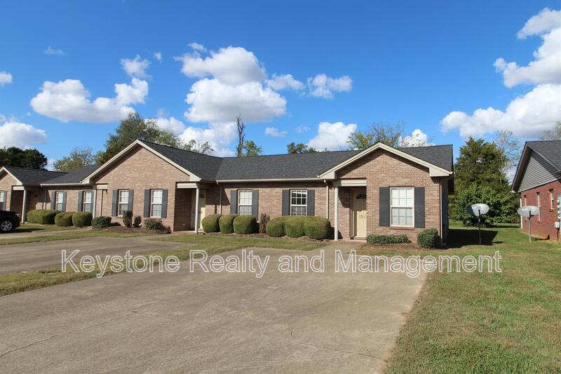 105 Bruceview Circle – photo 1