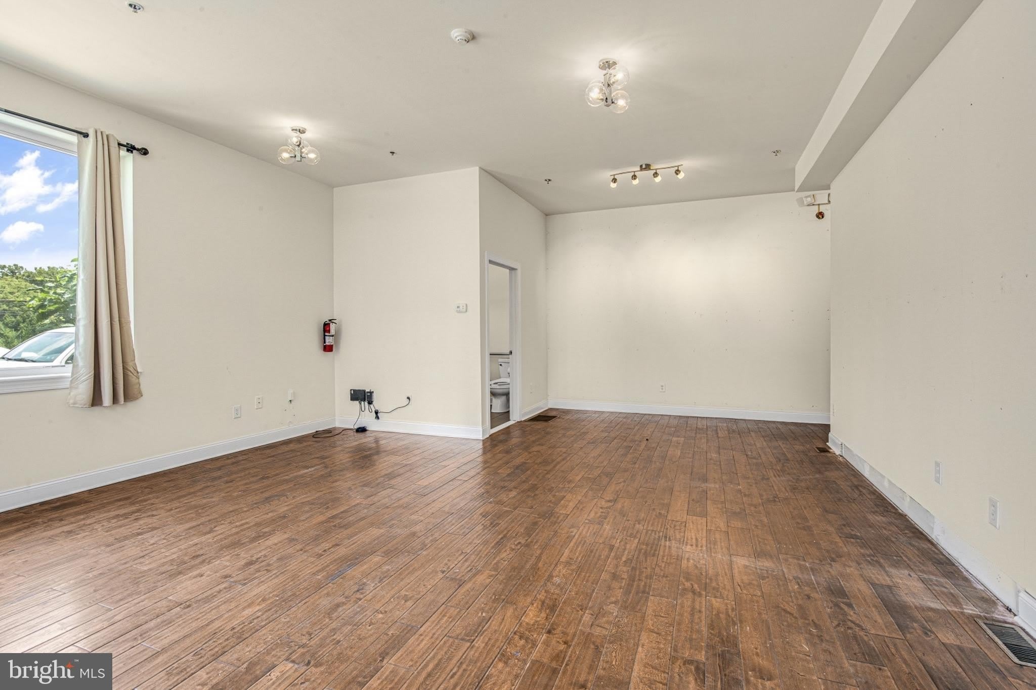 1848 N HANCOCK Street – photo 3