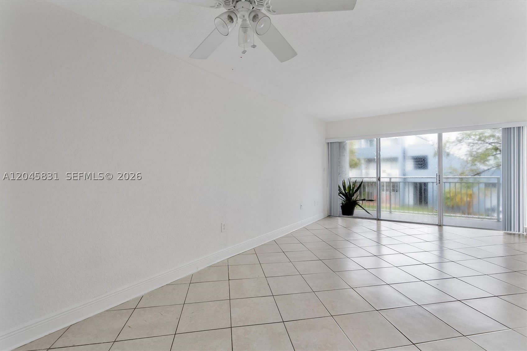 9369 Fontainebleau Blvd – photo 2