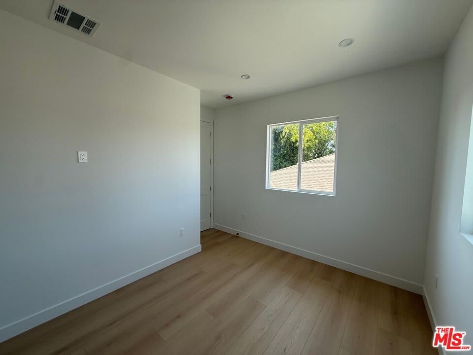 16036 Acre St – photo 5