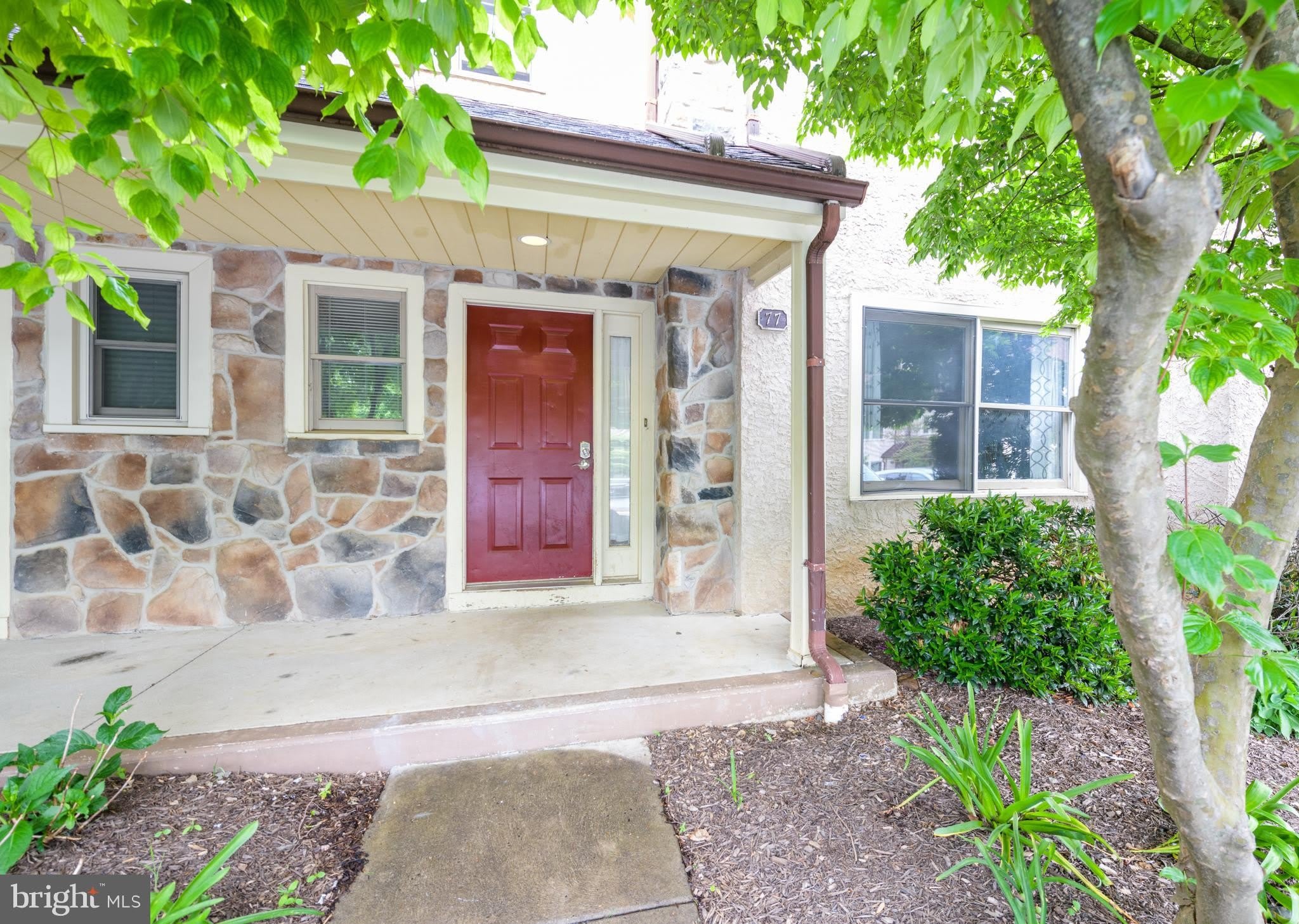 77 BUNKER HILL Court – photo 1