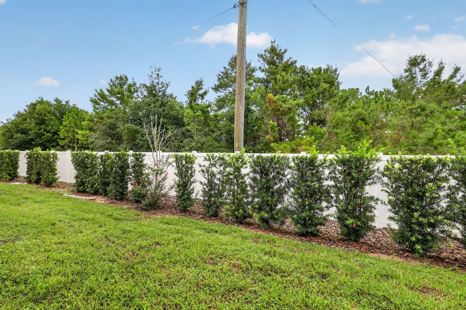Two-Story 3BR/2.5BA Townhome in Tavares – photo 4