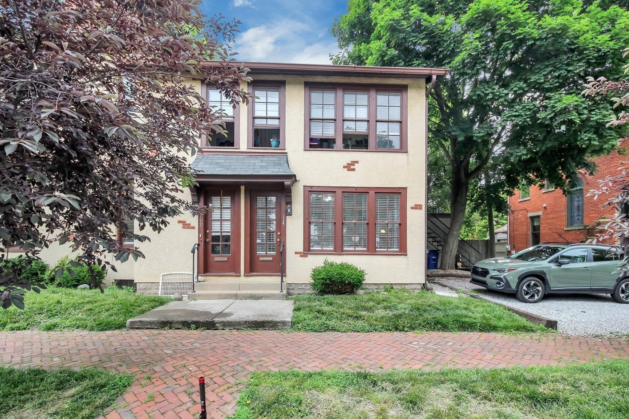 174 Reinhard Avenue – photo 1
