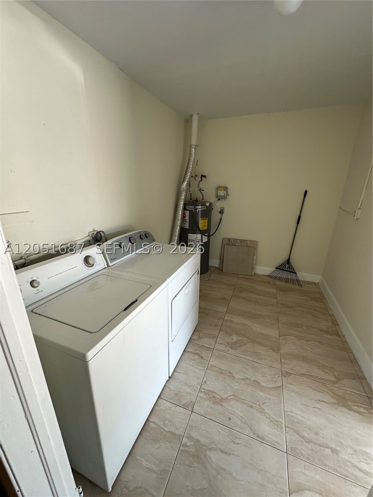 651 SW 30th Ave – photo 5