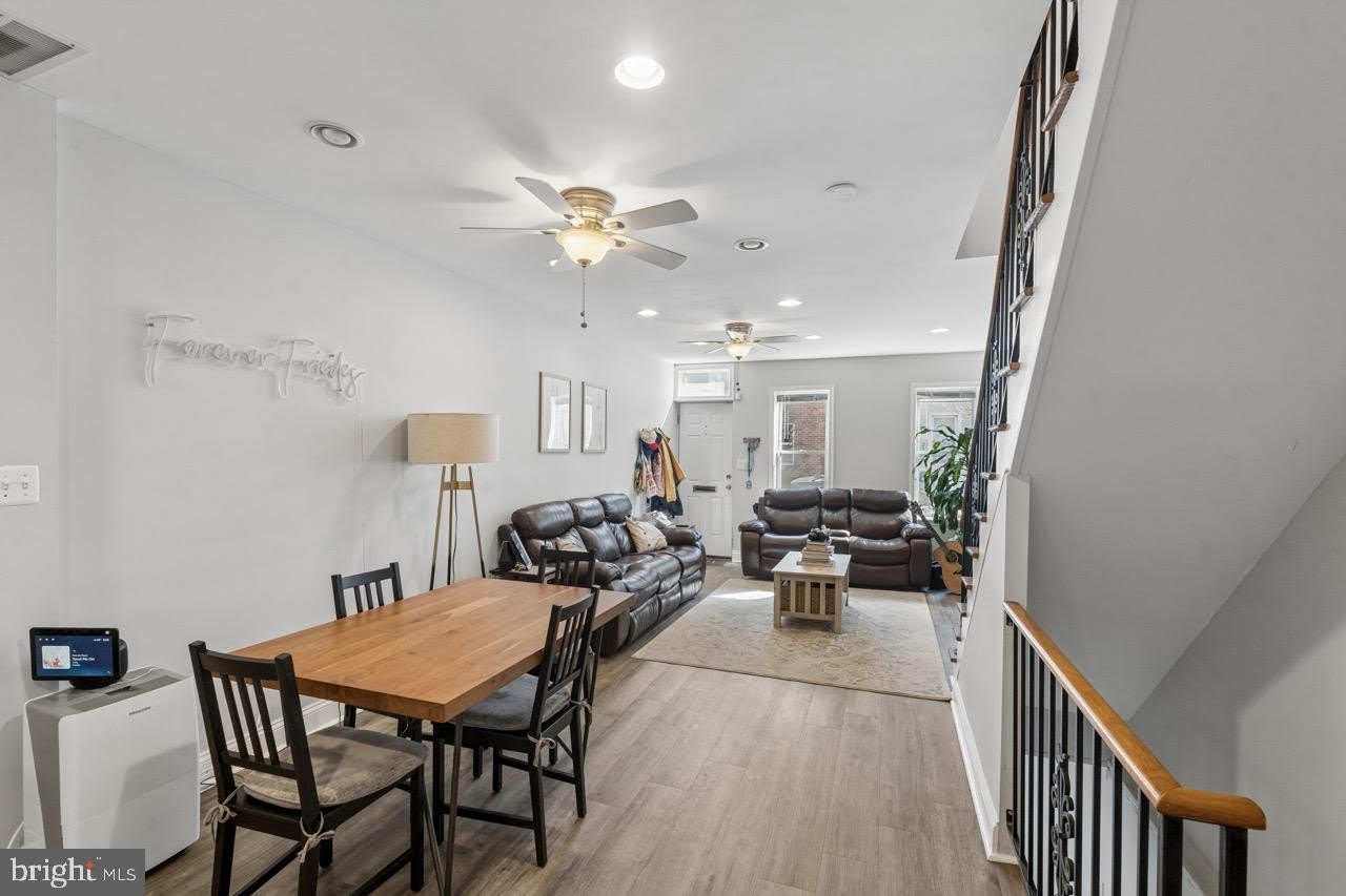 2139 MONTROSE Street – photo 4