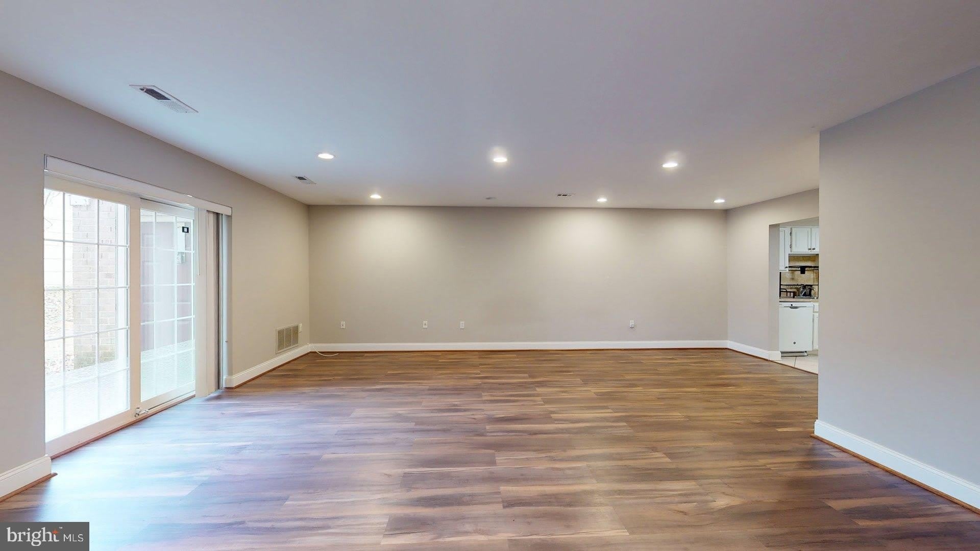 951 S Rolfe Street – photo 5