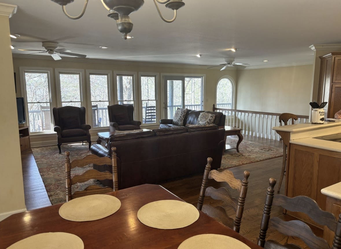 462 Chalet Village Dr – photo 5