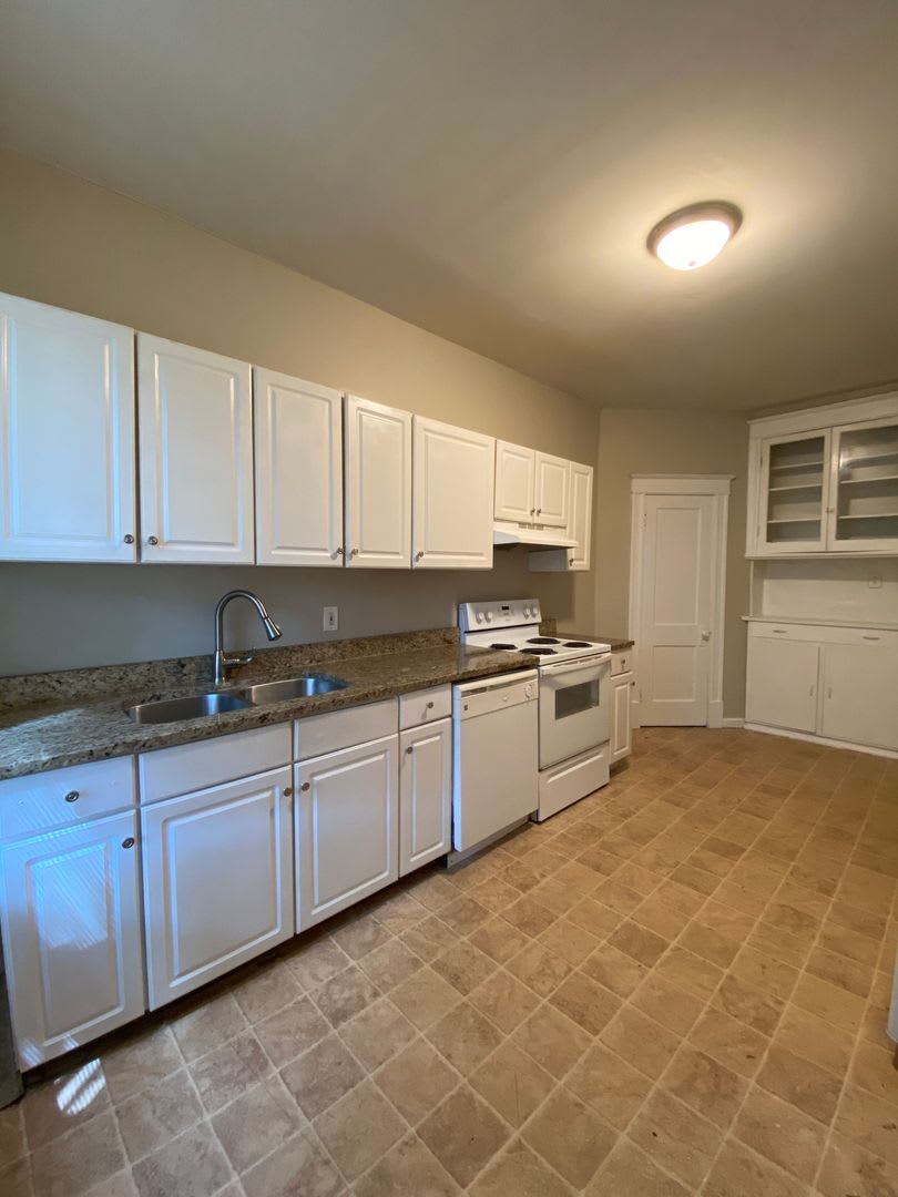 Coming Soon 4 Bed 2 Bath House – photo 5