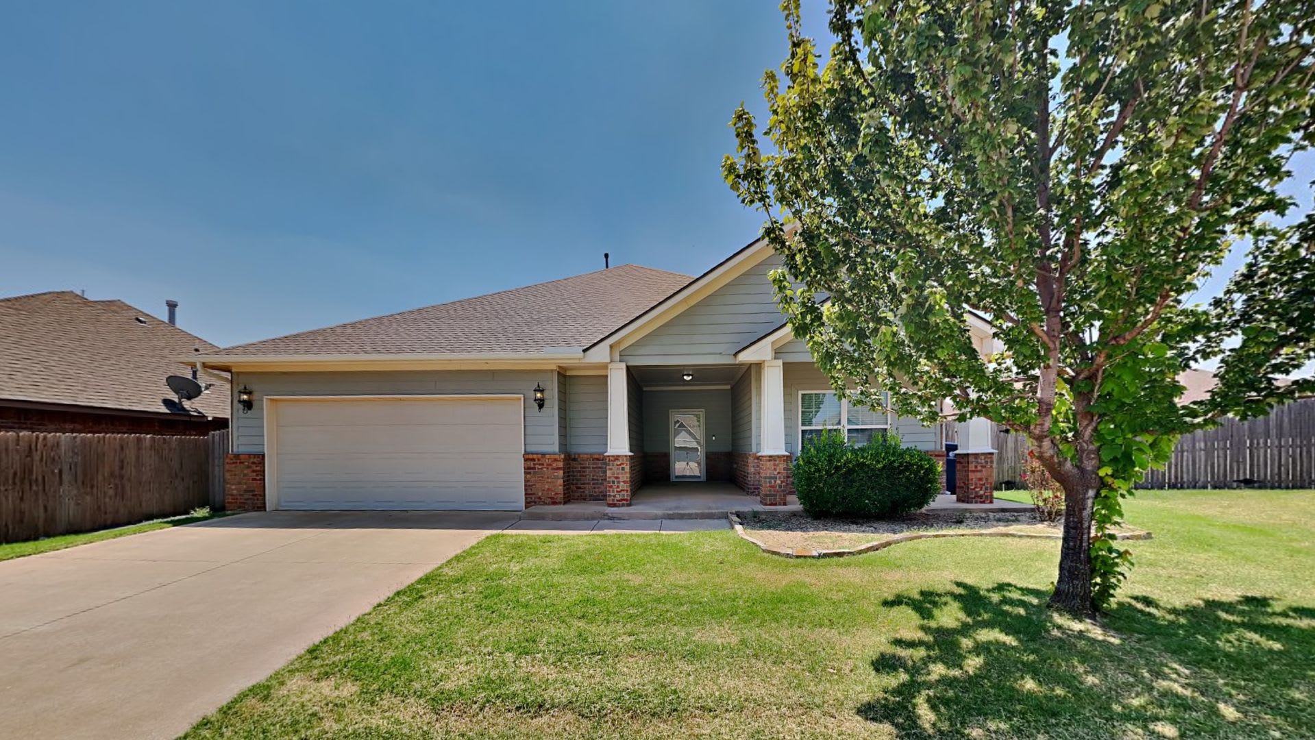 A Very Beautiful and Spacious 3 Bedroom 2 Bath Home in Yukon Public Schools – photo 2