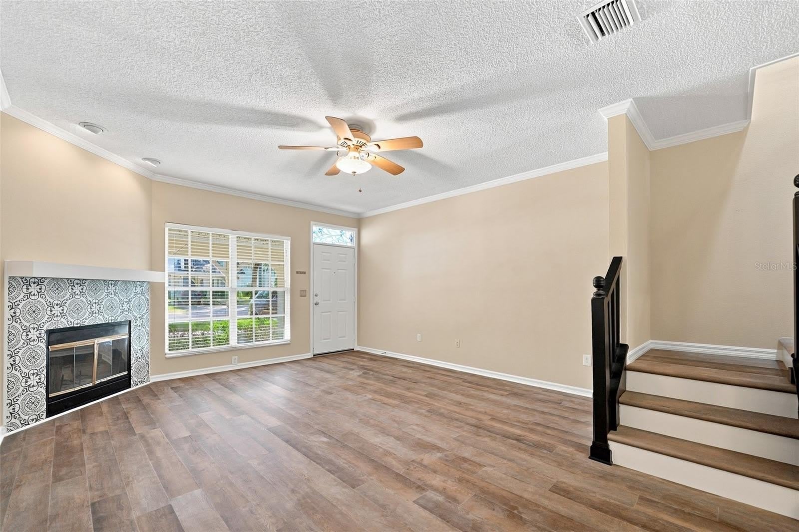 2725 PENZANCE Street – photo 4
