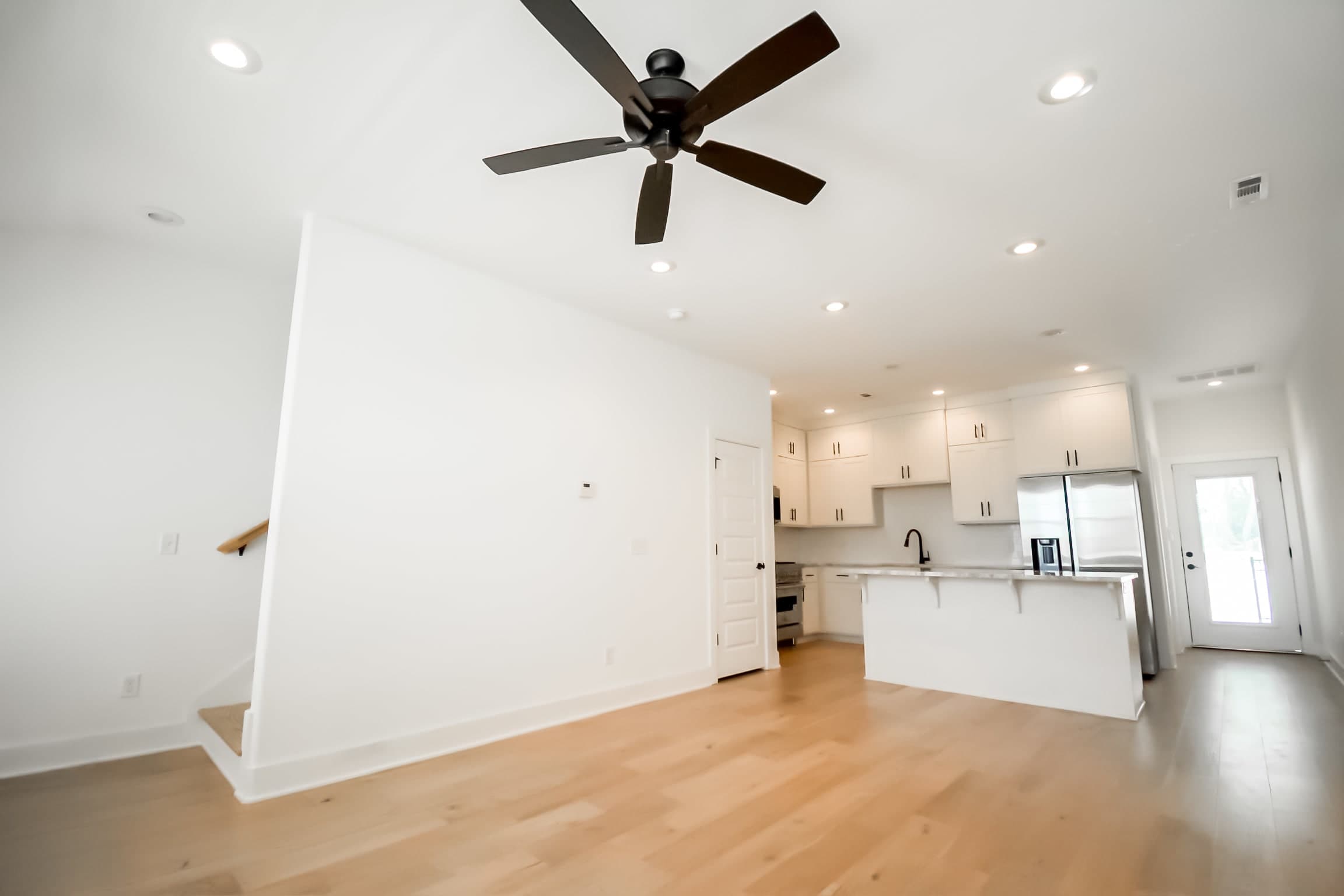 1420 East Huntsville Road – photo 4