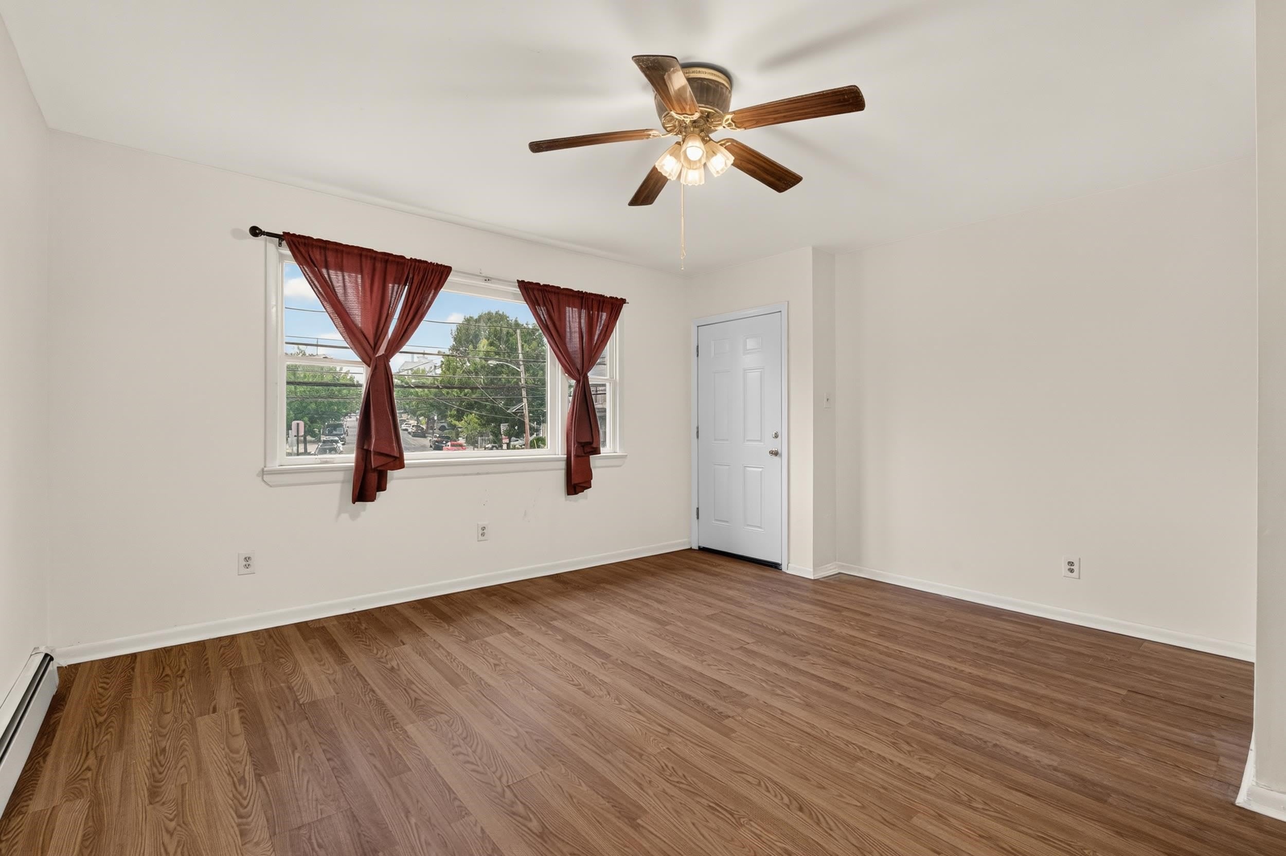 364 PRINCETON AVE – photo 5