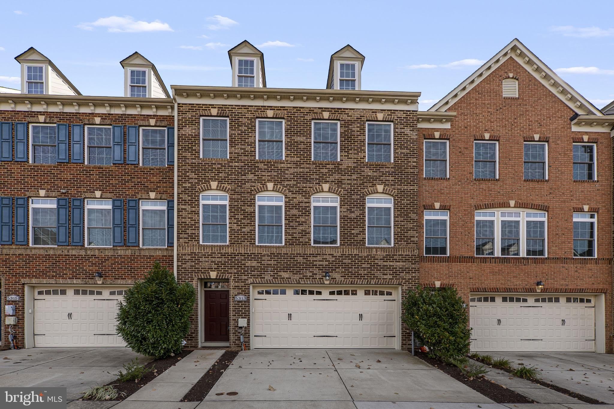 5313 STREAM BANK Lane – photo 1