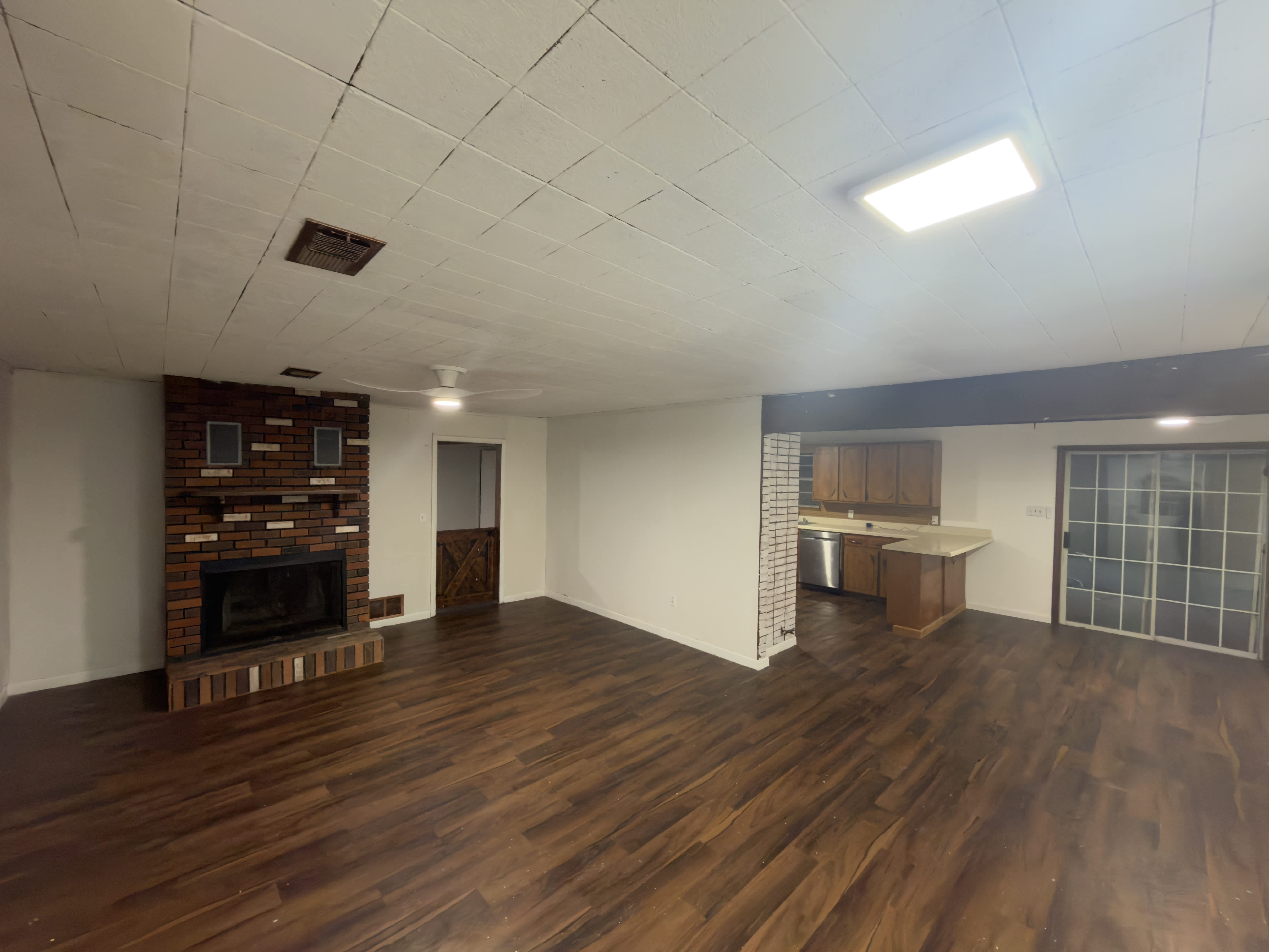 2221 West 38Th Street North – photo 3