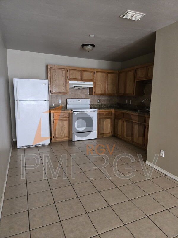 2904 N 32nd St – photo 5