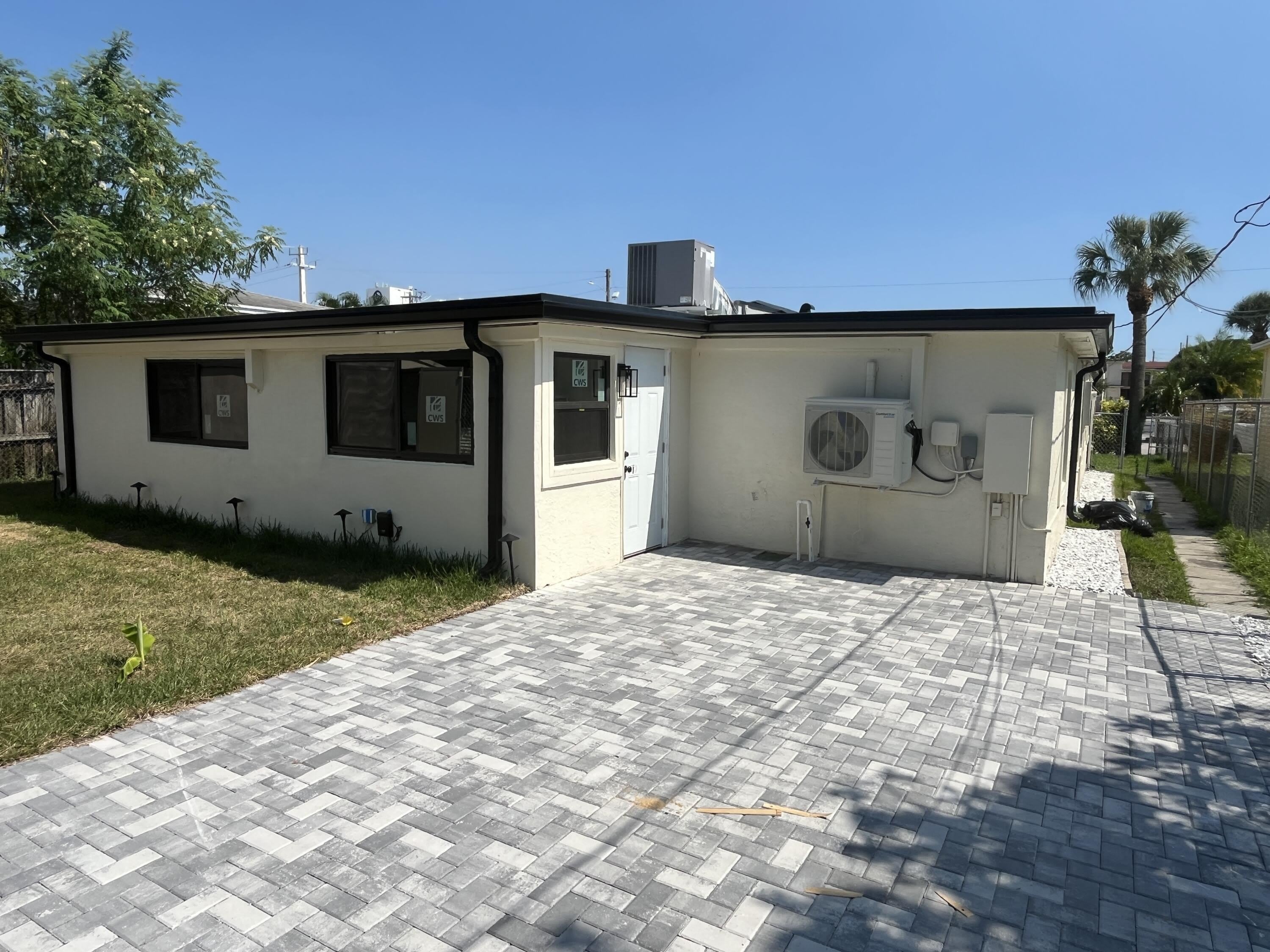 120 W 22ND Street – photo 3