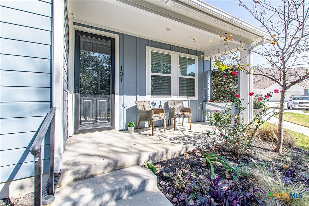 121 Lafitte Drive – photo 3