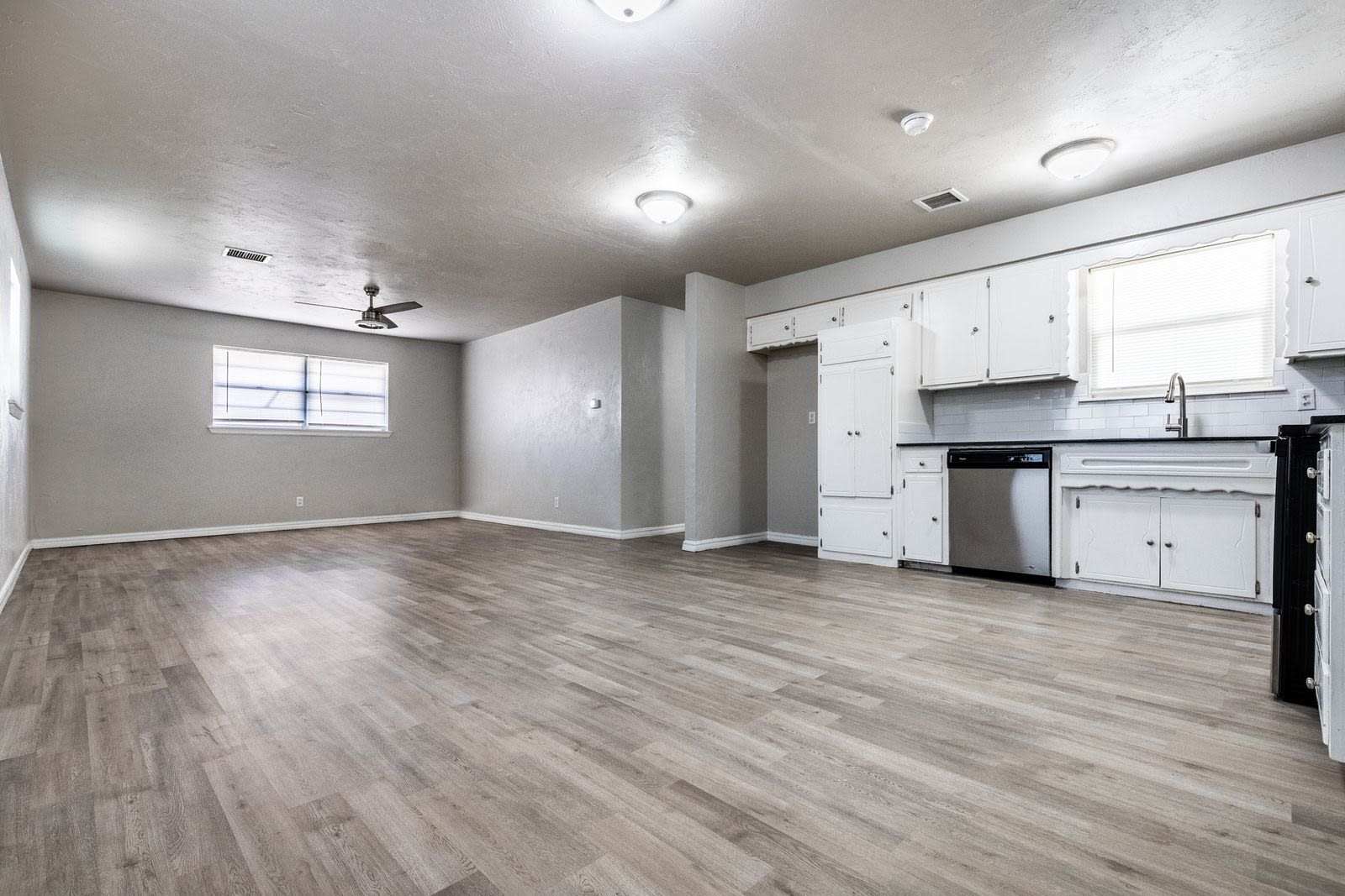 617 Queensboro Place – photo 4