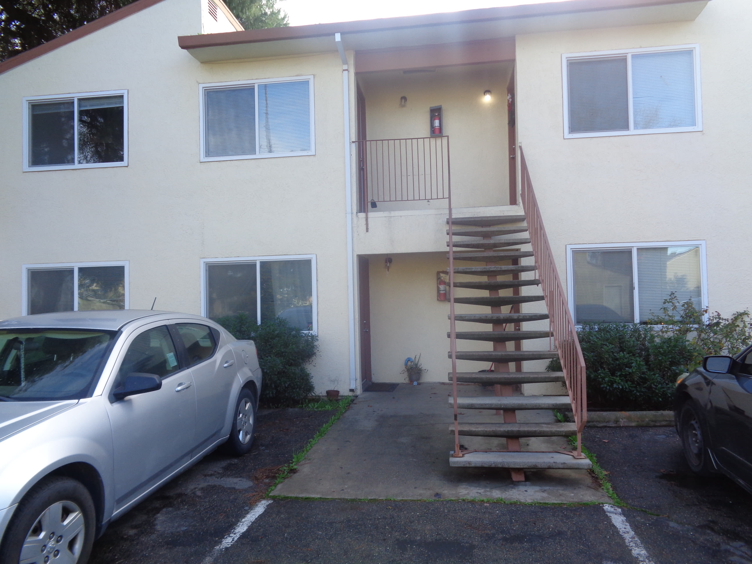 1332 Hobart Drive 4 – photo 2