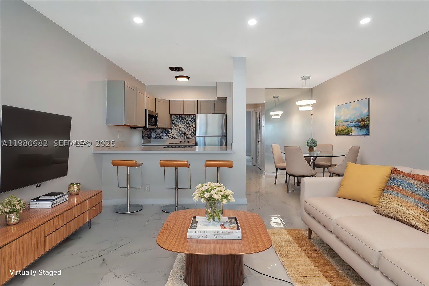 820 Sw 11Th Ave – photo 1