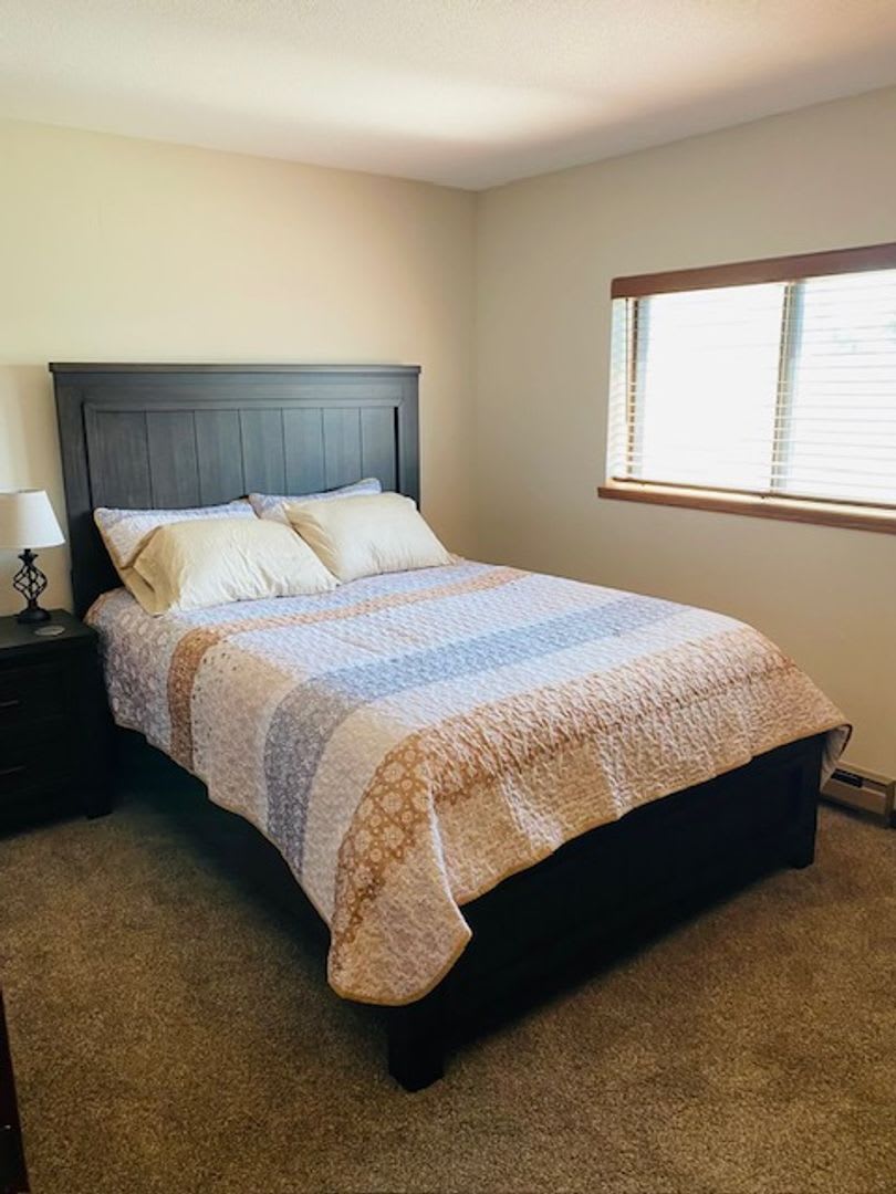 FURNISHED 2-BEDROOM CONDO FOR RENT — SEPTEMBER THROUGH MAY – photo 5