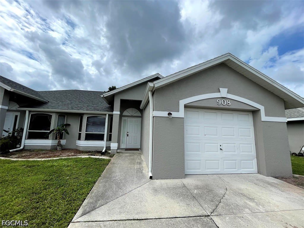 906 Cape Coral Parkway W – photo 1