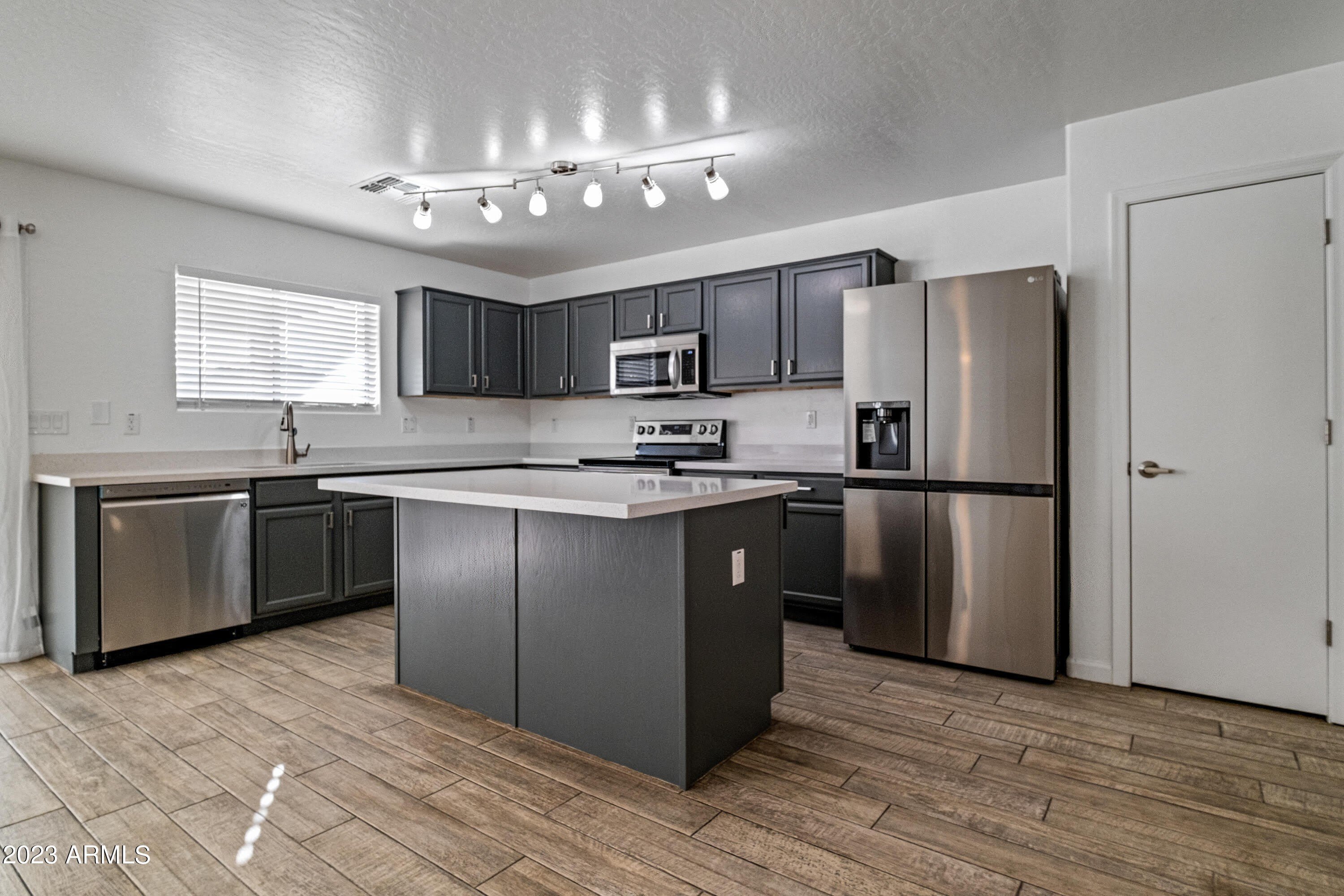 1657 E Anastasia Street – photo 2