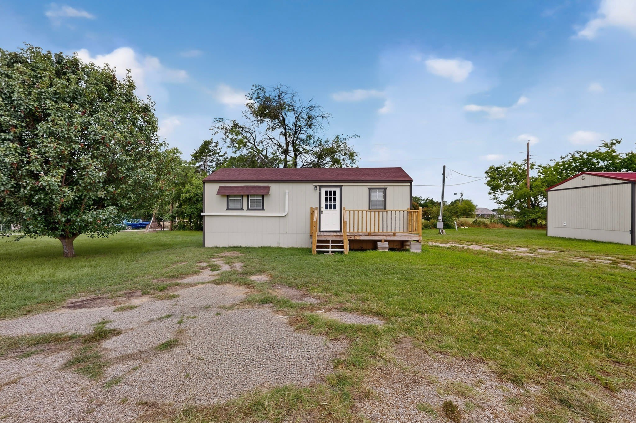 1661 E 2nd Street – photo 5