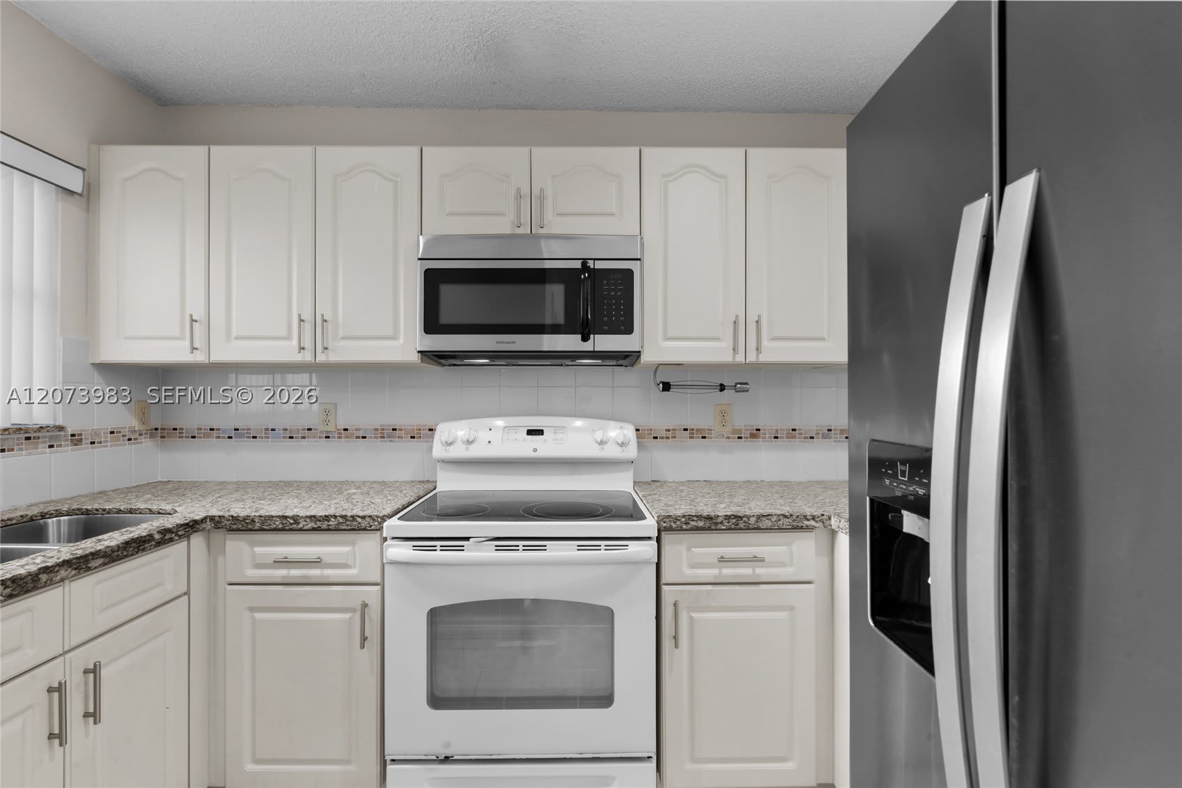 330 NW 114th Ave – photo 5